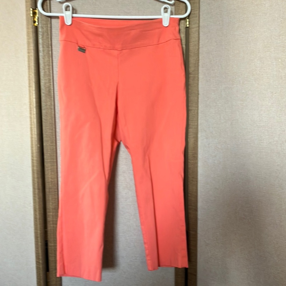 FINAL MARKDOWN Women's Alfani Coral cropped slacks 2p